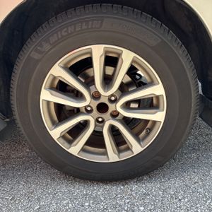 2015 Nissan PATHFINDER SL 照片 18