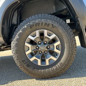 2022 Toyota TACOMA TRD OFF-ROAD — миниатюра 18