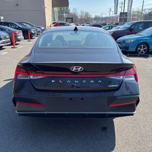 HYUNDAI ELANTRA LIMITED - 7