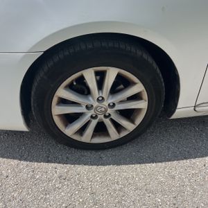 2011 Lexus ES 350 BASE — миниатюра 16