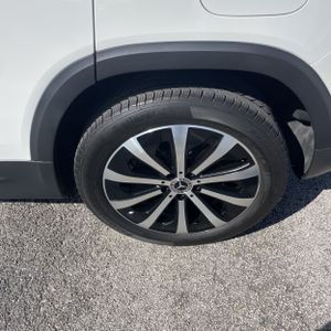 2023 Mercedes-BENZ GLB 缩略图 18