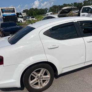 2013 Dodge AVENGER SXT photo 9