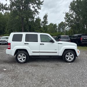 صورة 10 لـ 2012 JEEP LIBERTY SPORT