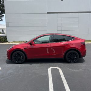 TESLA MODEL Y LONG RANGE - 3