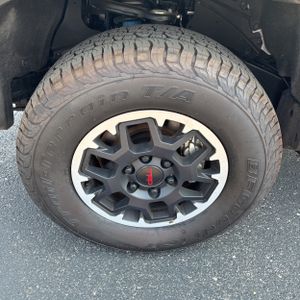 2025 Toyota TACOMA TRD OFF-ROAD 缩略图 17