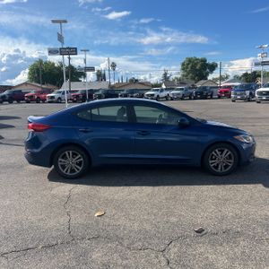 HYUNDAI ELANTRA SEL - 10