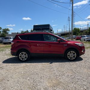 صورة 10 لـ 2017 FORD ESCAPE SE