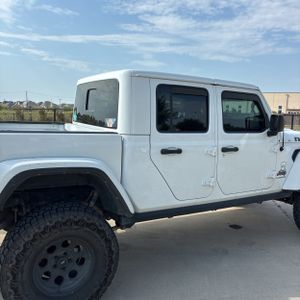 صورة 9 لـ 2021 JEEP GLADIATOR RUBICON