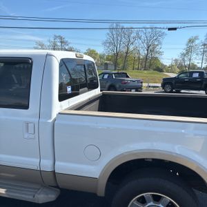 FORD F-250 SUPER DUTY LARIAT - 6