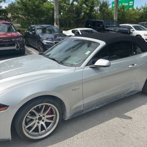 صورة 2 لـ 2019 FORD MUSTANG GT PREMIUM