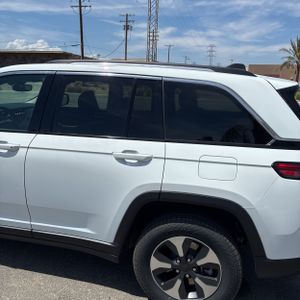 صورة 6 لـ 2024 JEEP GRAND CHEROKEE 4XE