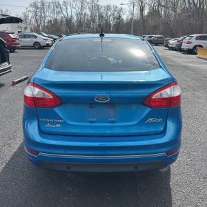 FORD FIESTA TITANIUM - 7