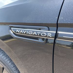 2020 Lincoln NAVIGATOR L RESERVE — миниатюра 23
