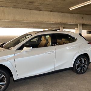LEXUS UX 250H PREMIUM - 4