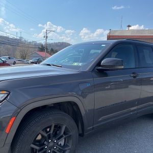 JEEP GRAND CHEROKEE 4XE 4D SUV 4WD - 2