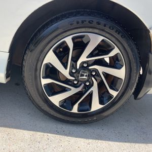 صورة مصغرة 18 لـ 2016 Honda CIVIC LX
