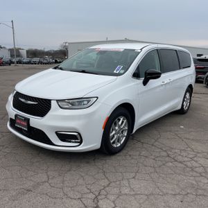 CHRYSLER PACIFICA TOURING L - 1