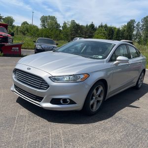 FORD FUSION SE - 1