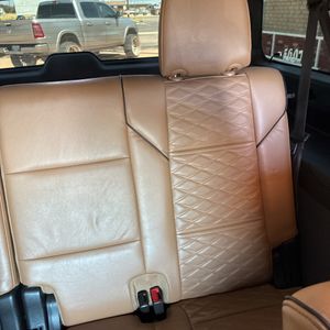 صورة 36 لـ 2021 Cadillac ESCALADE ESV SPORT