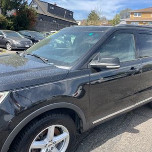 FORD EXPLORER XLT - 2