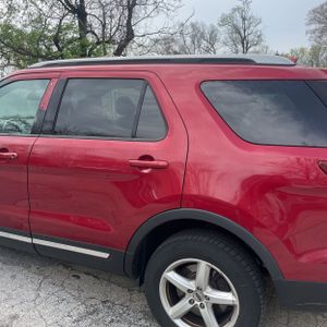 FORD EXPLORER XLT - 6