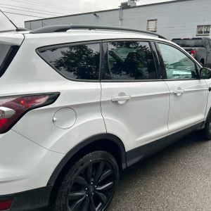 2018 FORD ESCAPE SE 照片 9