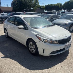 صورة مصغرة 11 لـ 2017 KIA FORTE LX