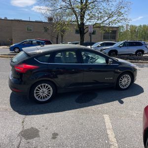 FORD FOCUS ELECTRIC - 10