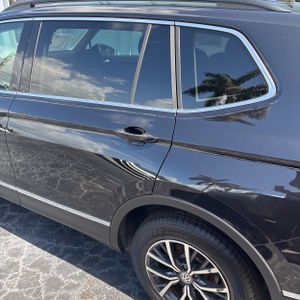 VOLKSWAGEN TIGUAN SE - 6