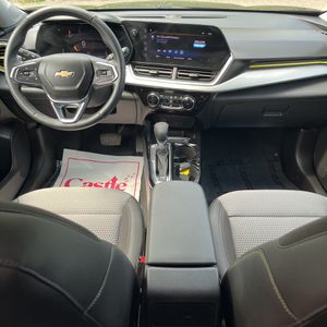 2024 Chevrolet TRAX LT — фото 35
