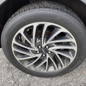 2019 Lincoln NAUTILUS RESERVE 缩略图 19