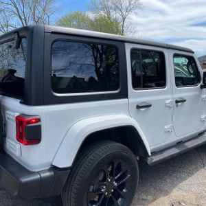 JEEP WRANGLER 4XE SAHARA 4X4 - 9