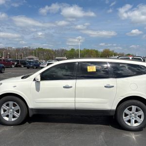 CHEVROLET TRAVERSE LT - 4