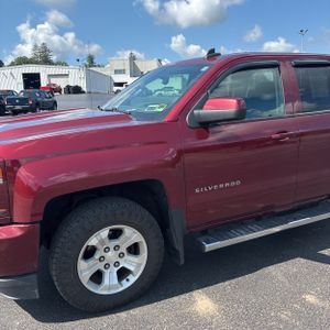 2017 Chevrolet SILVERADO 1500 LT Z71 — фото 2