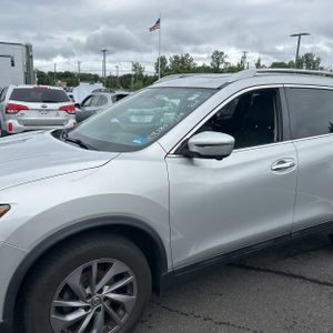 صورة 2 لـ 2016 Nissan ROGUE SL