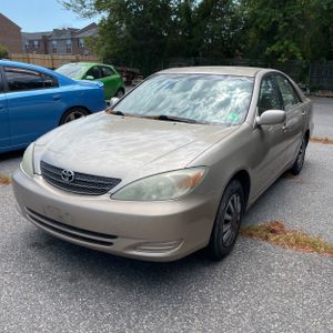 TOYOTA CAMRY - 1
