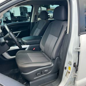 2021 Nissan TITAN SV — миниатюра 31