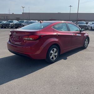HYUNDAI ELANTRA SE - 8