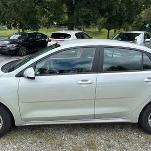 صورة 4 لـ 2023 KIA RIO LX