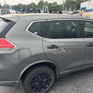 2016 Nissan ROGUE S — фото 9
