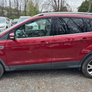 FORD ESCAPE TITANIUM - 4