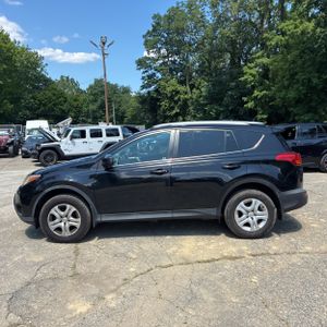 صورة 3 لـ 2014 Toyota RAV4 LE