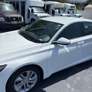 2020 Honda ACCORD LX 照片 2