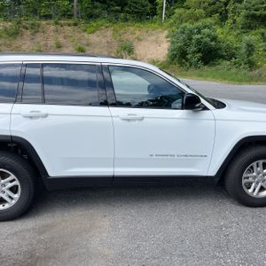 2024 JEEP GRAND CHEROKEE LAREDO 照片 11
