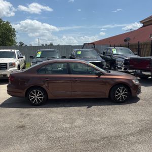 صورة 10 لـ 2016 Volkswagen JETTA 1.4T SE