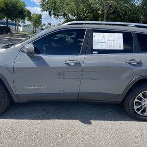 JEEP CHEROKEE LATITUDE PLUS - 4