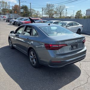 VOLKSWAGEN JETTA SE - 5