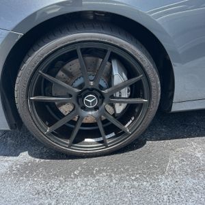 صورة مصغرة 13 لـ 2019 Mercedes-BENZ E-CLASS AMG