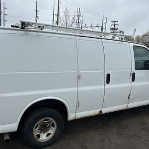 CHEVROLET EXPRESS 3500 - 9