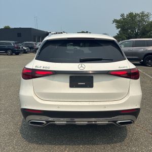 2025 Mercedes-BENZ GLC photo 7